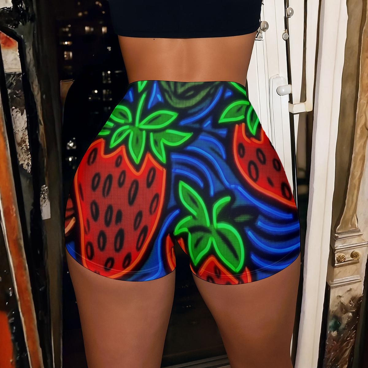 All-Over Print Pop Art Strawberry Women’s High-Stretch Shorts